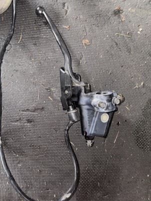 1987 Yamaha Venture XVZ1300 XVZ 1300 Front Brake Lever Master Cylinder Right 87 - Thumbnail 4