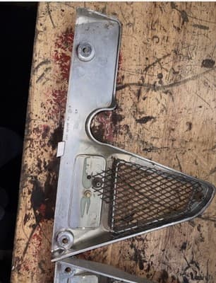 1987 Yamaha XVZ1300 Venture Royale Y371 left right radiator side covers - Thumbnail 3