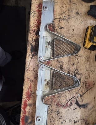 1987 Yamaha XVZ1300 Venture Royale Y371 left right radiator side covers - Thumbnail 6