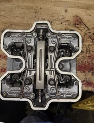 Honda VF700C VF 700C Magna #E106 Front Cylinder Head Assembly - Thumbnail 15