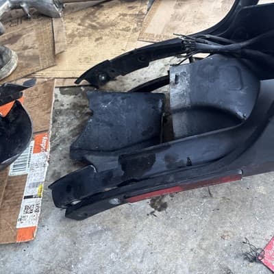 1983-1986 Honda V65 Magna VF1100C Full rear fender - Thumbnail 6