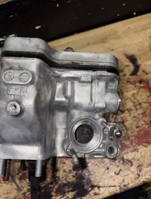 Honda VF700C VF 700C Magna #E106 Front Cylinder Head Assembly - Thumbnail 12