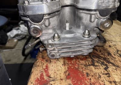 Honda VF700C VF 700C Magna #E106 Front Cylinder Head Assembly - Thumbnail 7