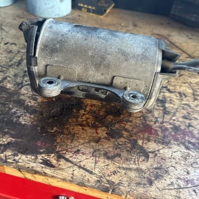 85 Honda VF1100 VF 1100 C V65 Magna Air Evaporative Evap Canister - Thumbnail 8