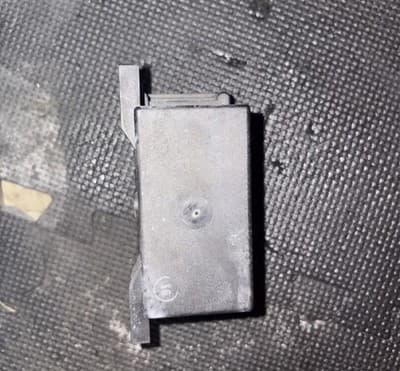 1985 Mercedes 300D W123 Glow Plug Relay 0025450632 - Thumbnail 5