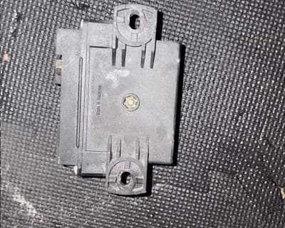1985 Mercedes 300D W123 Glow Plug Relay 0025450632 - Thumbnail 4