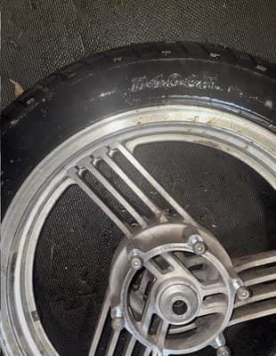 1987 Yamaha Venture XVZ 1300 XVZ1300 D Front Rim Wheel Tire 120/70-18 18 1986 - Thumbnail 4