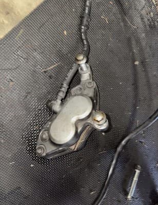 1987 Yamaha Venture XVZ1300 Front Right Brake Caliper 87 XVZ 1300 - Thumbnail 5