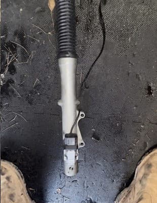 1987 Yamaha Venture XVZ1300 XVZ 1300 left Front Fork Tube Suspension 1988 1986 - Thumbnail 4