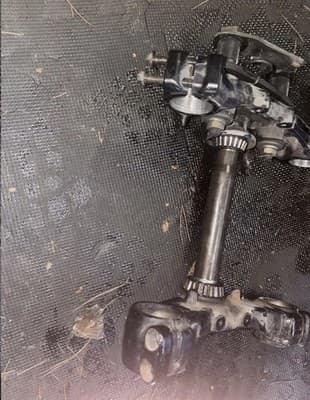 1987 Yamaha Venture XVZ1300 Front Triple Tree Top Bottom Set Fork Hold XVZ 1300 - Thumbnail 3