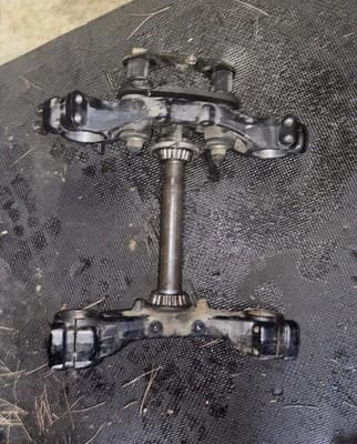 1987 Yamaha Venture XVZ1300 Front Triple Tree Top Bottom Set Fork Hold XVZ 1300 - Thumbnail 8