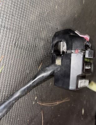 86-93 Yamaha Venture Royale XVZ1300 Right Control Start Stop Switch - Thumbnail 2