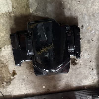 83 Honda VF1100 VF 1100 C V65 Magna Airbox Air Box Filter Screen - Thumbnail 8
