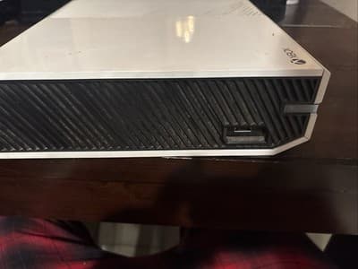 Microsoft Xbox One 500GB Console & Power Supply - White - Model 1540 - TESTED - Thumbnail 7