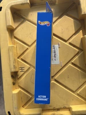 VINTAGE HOT WHEELS 5 car gift pack 1991 ( ACTION COMMAND ) - Thumbnail 4