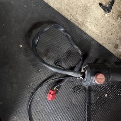 1983 HONDA V65 MAGNA VF1100C Throttle Switch Assembly Starter Stop Kill Cables - Thumbnail 2