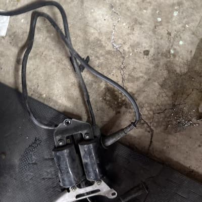 1983-86 Honda VF1100C Magna V65 Oem Ignition Coil Set W/Wires - Thumbnail 10