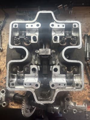 83-86 Honda VF1100S Sabre Magna V65 1100 Front Cylinder Head Cams Valves - Thumbnail 8