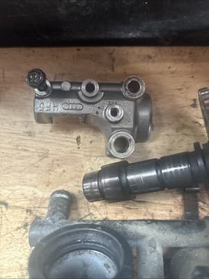 83-86 Honda VF1100S Sabre Magna V65 1100 Front Cylinder Head Cams Valves - Thumbnail 20