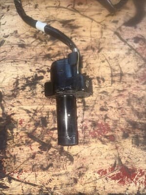 83-86 Honda V65 Magna VF1100 Ignition Switch Without with Key - Thumbnail 2