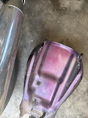 83 Honda VF1100 VF 1100 C V65 Magna Gas Fuel Petrol Tank - Thumbnail 17
