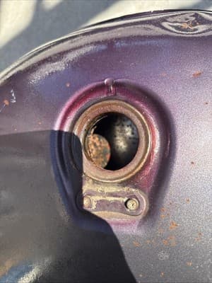 83 Honda VF1100 VF 1100 C V65 Magna Gas Fuel Petrol Tank - Thumbnail 13