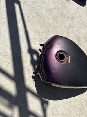 83 Honda VF1100 VF 1100 C V65 Magna Gas Fuel Petrol Tank - Thumbnail 4