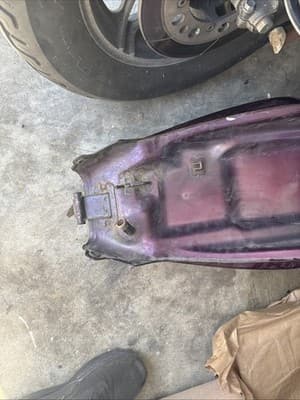 83 Honda VF1100 VF 1100 C V65 Magna Gas Fuel Petrol Tank - Thumbnail 18