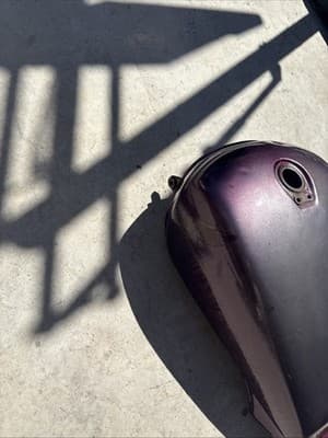 83 Honda VF1100 VF 1100 C V65 Magna Gas Fuel Petrol Tank - Thumbnail 3