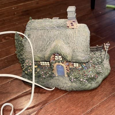 2001 Hawthorne Village Thomas Kinkade Seaside Sweetheart Cottage #79733 - Thumbnail 4