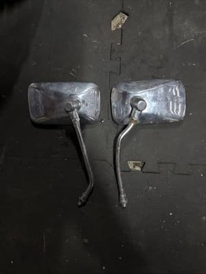 Mirrors 1983 Honda VF1100 VF 1100 C V65 Magna Left & Right Side Mirrors / Set - Thumbnail 4