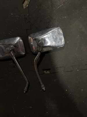 Mirrors 1983 Honda VF1100 VF 1100 C V65 Magna Left & Right Side Mirrors / Set - Thumbnail 6