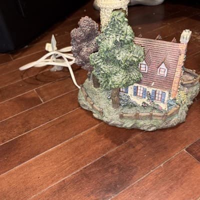 Hawthorne Village Thomas Kinkade Seaside Village Guiding Point Lighthouse Lighte - Thumbnail 5
