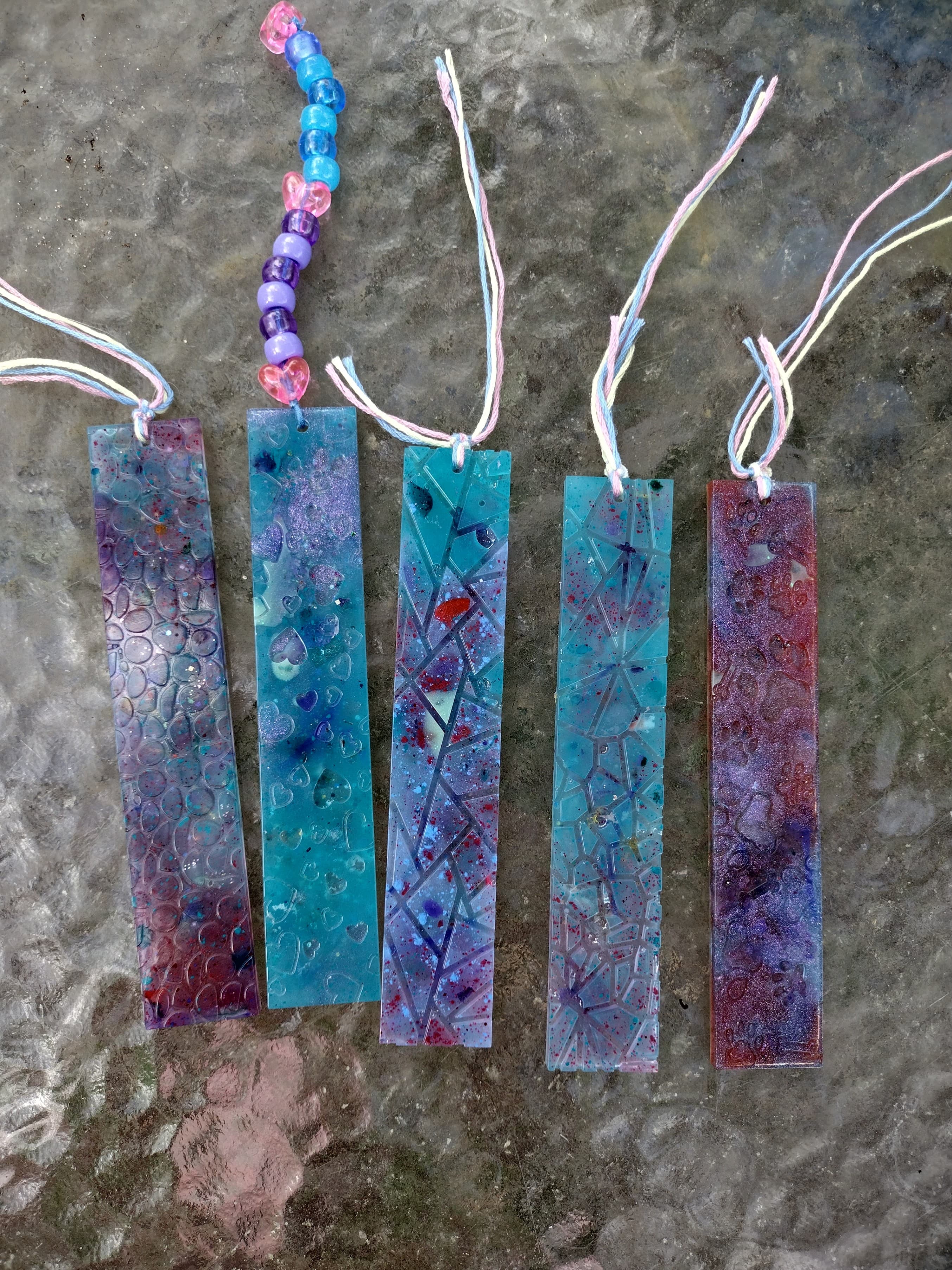 Handmade Resin Bookmark with Tassel - Unique Textured Page Markers for Booklovers - Thumbnail 2