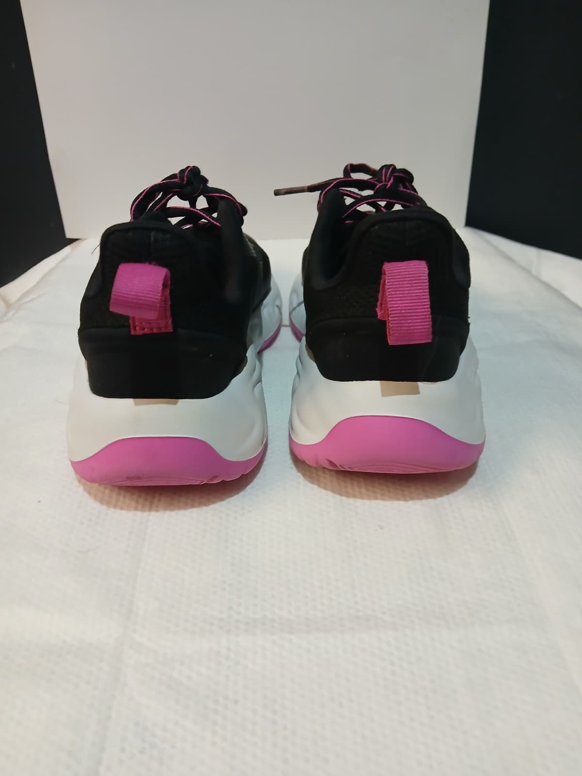 All In Motion Black And Pink Athletic Sneakers Size 6 1/2 - Thumbnail 8
