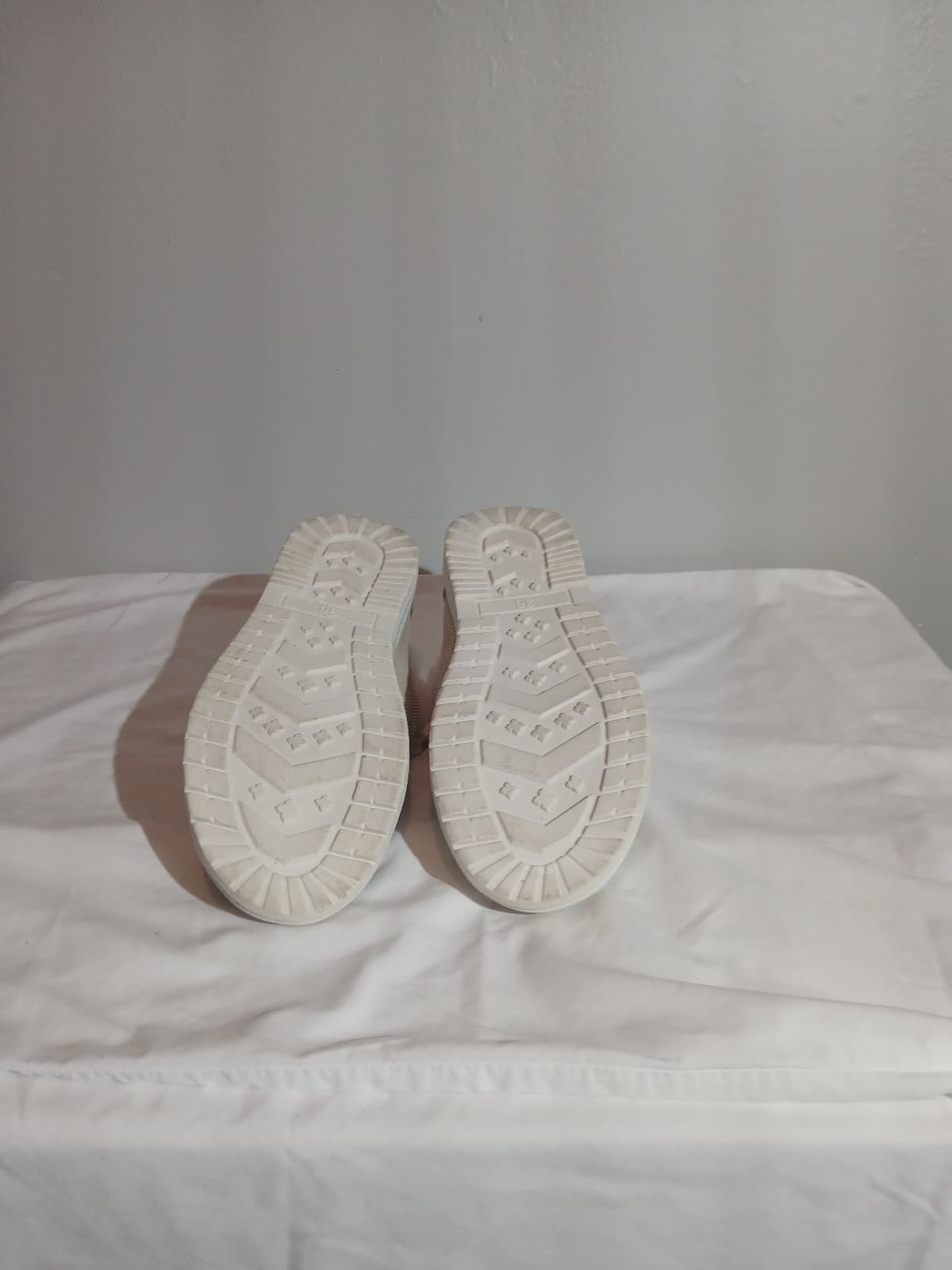 Slippers - Thumbnail 5