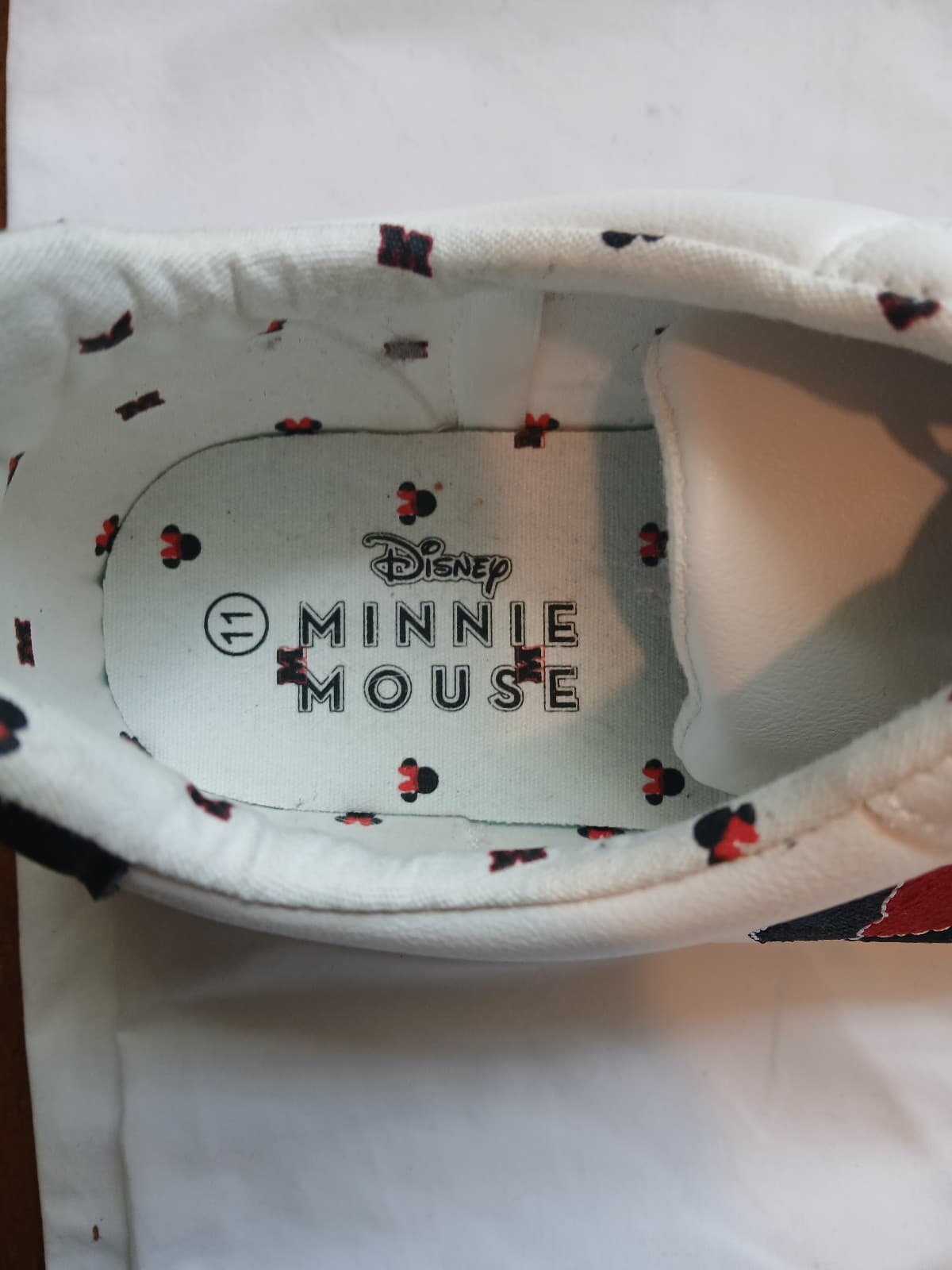 Disney Minnie Mouse Girls Low Top Lace-Up Sneakers White/Black/Red Size 11 - Thumbnail 6