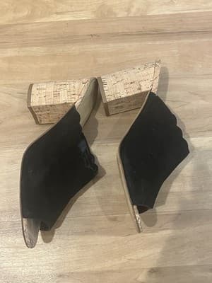 Marc FIsher Pomme Suede Leather Mule 7,5M Black Scalloped 3.5" Block Cork Heels - Thumbnail 2