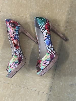 Jessica Simpson floral peep toe heels Size 7.5 - Thumbnail 4