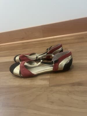 Anthropologie seychelles Flats 8 Red And Black Suede Excellent Condition - Thumbnail 3
