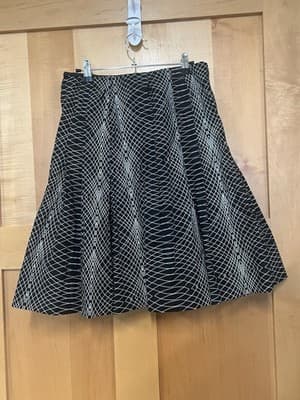 Ellen Tracy Skirt Size 6 Black And White Geometric Pattern - Thumbnail 2