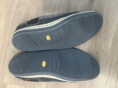 UGG MEN WIXSON GRIZZLY NUBUCK SHOE US 9.5/ EU 42.5 / UK 8.5 - Thumbnail 4