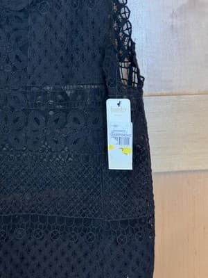 Laundry Women's Lace Black Tank Top Size Medium NWT - Thumbnail 3
