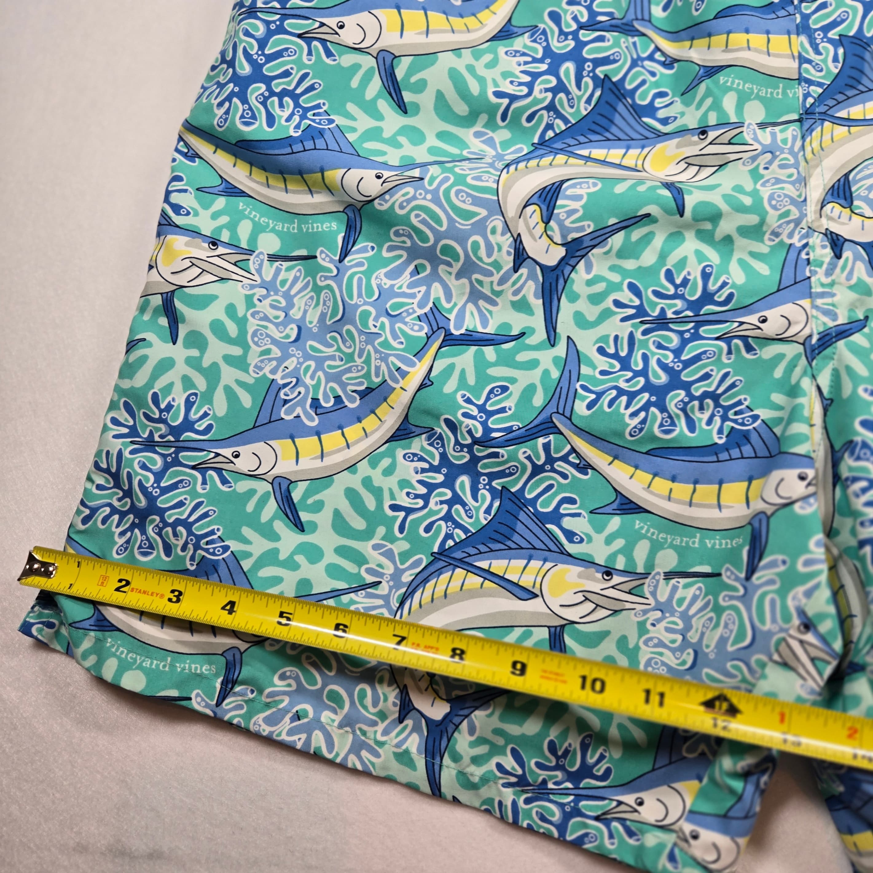 Vineyard Vines Marlin Print Swim Trunks Size L - Thumbnail 3