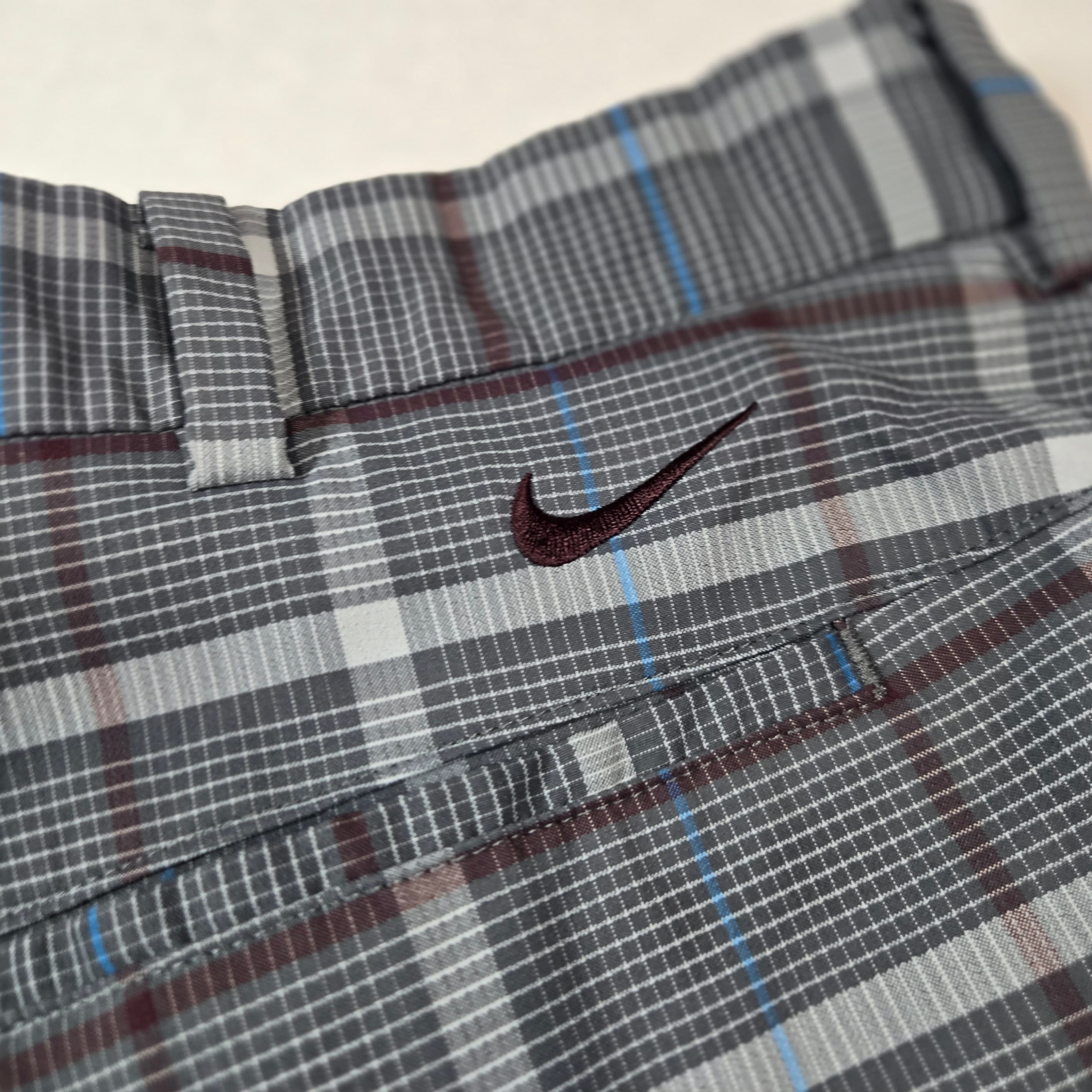 Nike Men's Plaid Golf Shorts Size 36x11 - Thumbnail 6