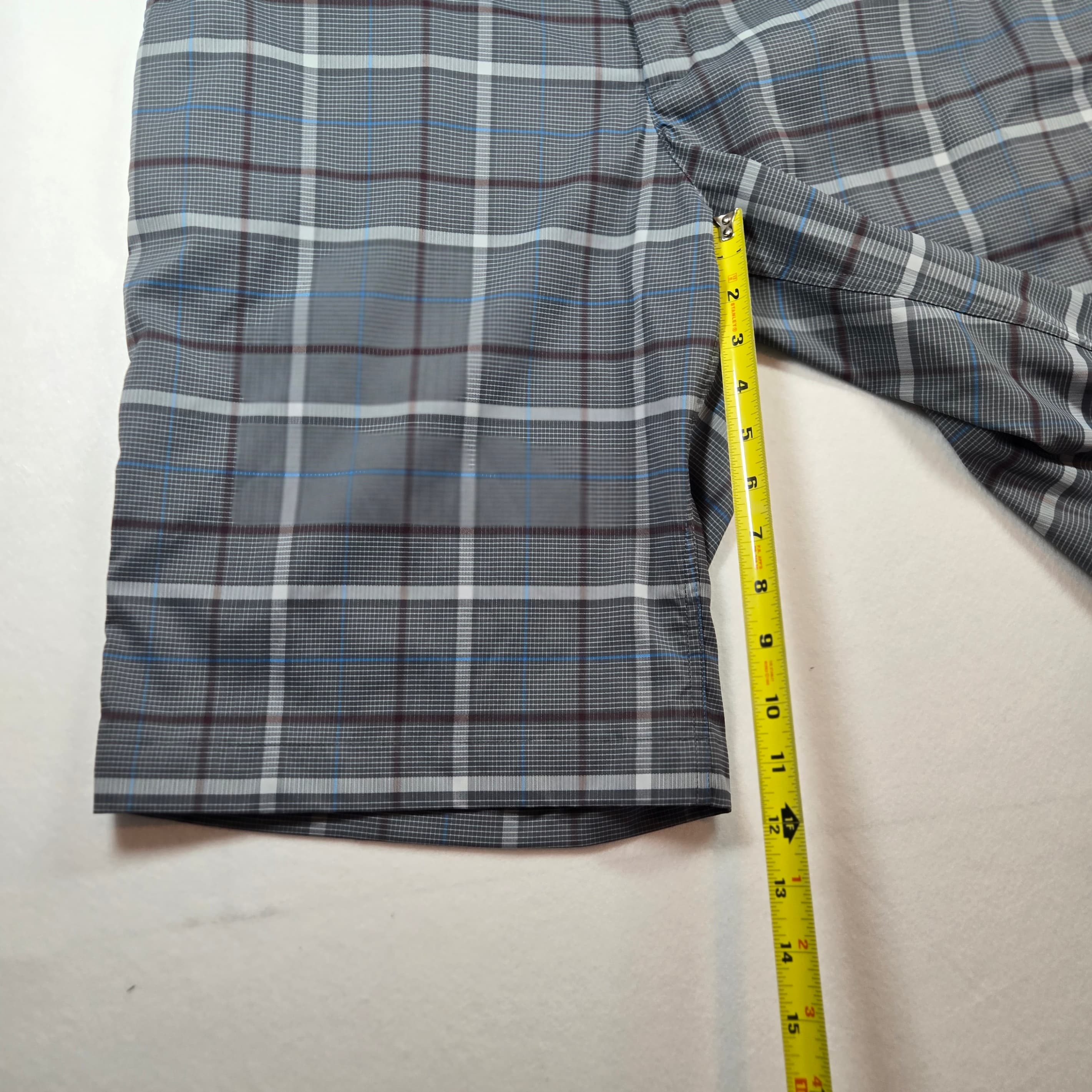 Nike Men's Plaid Golf Shorts Size 36x11 - Thumbnail 2