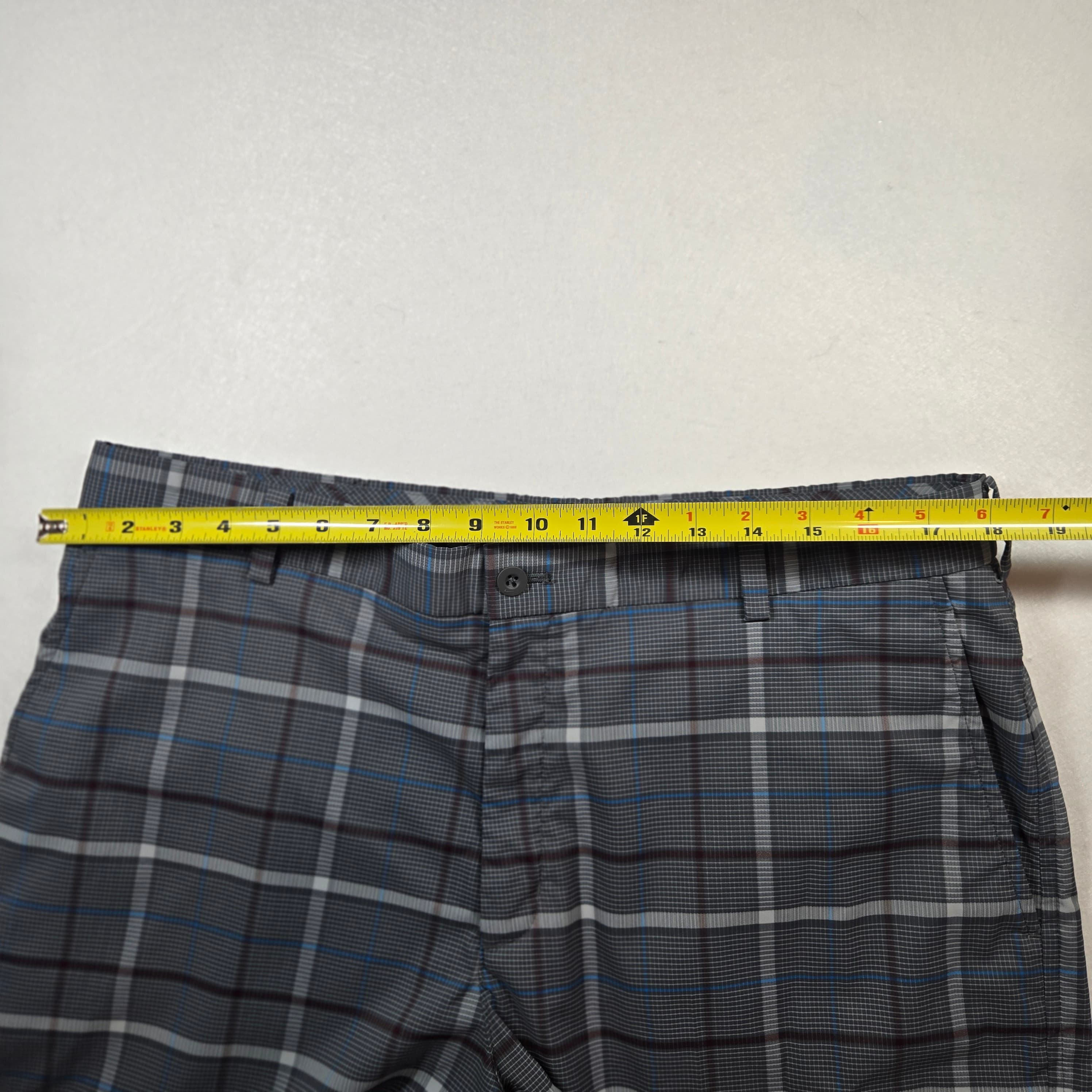 Nike Men's Plaid Golf Shorts Size 36x11 - Thumbnail 3