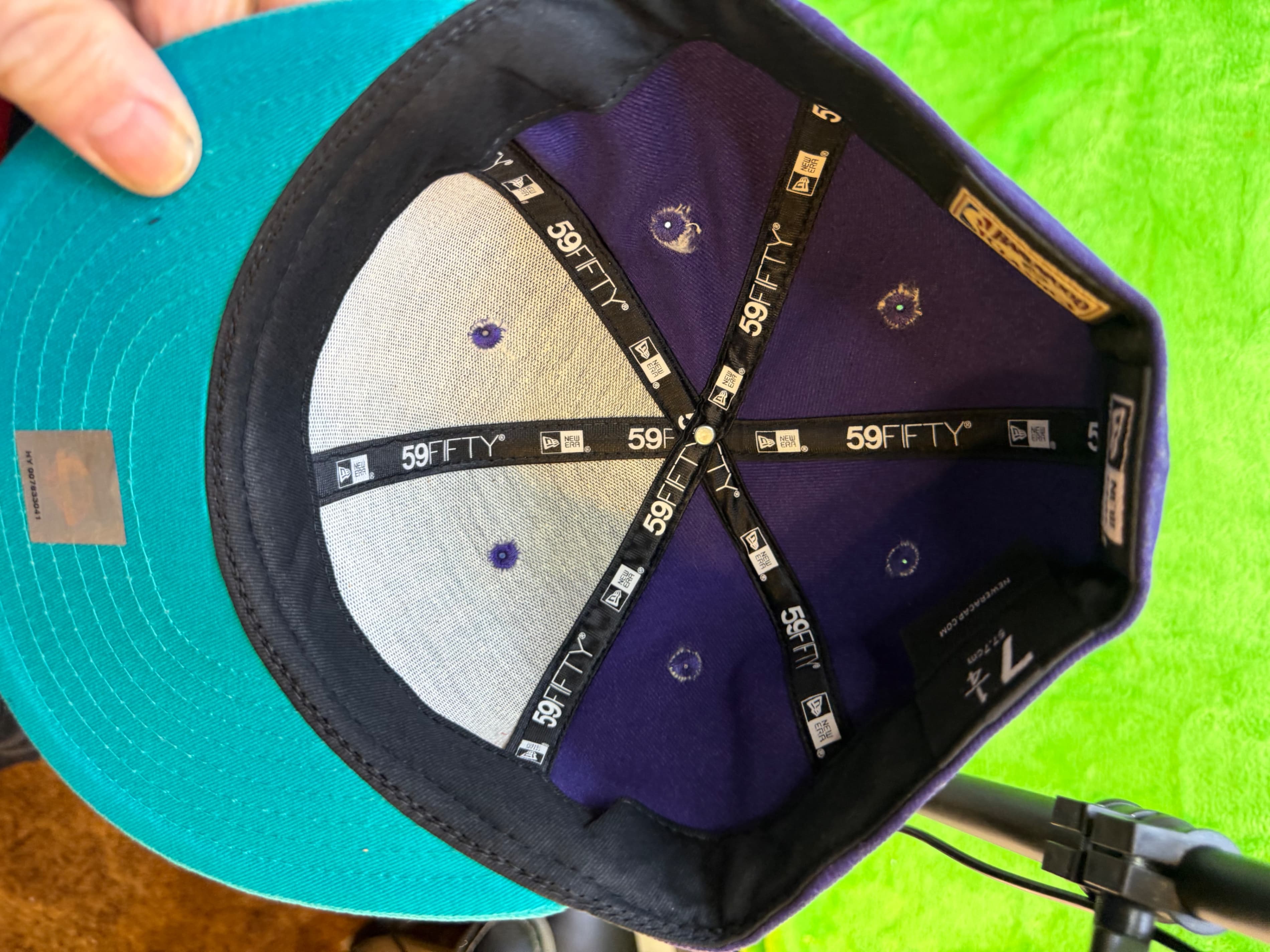 New Era 59FIFTY Charlotte Hornets Hardwood Classics Fitted Hat 7 1/4 - Thumbnail 6