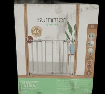 INGENUITY 28 in. Pet & Baby Gate w/ Quad Cam Lock, Pressure or Hardware Mounted - Thumbnail 9