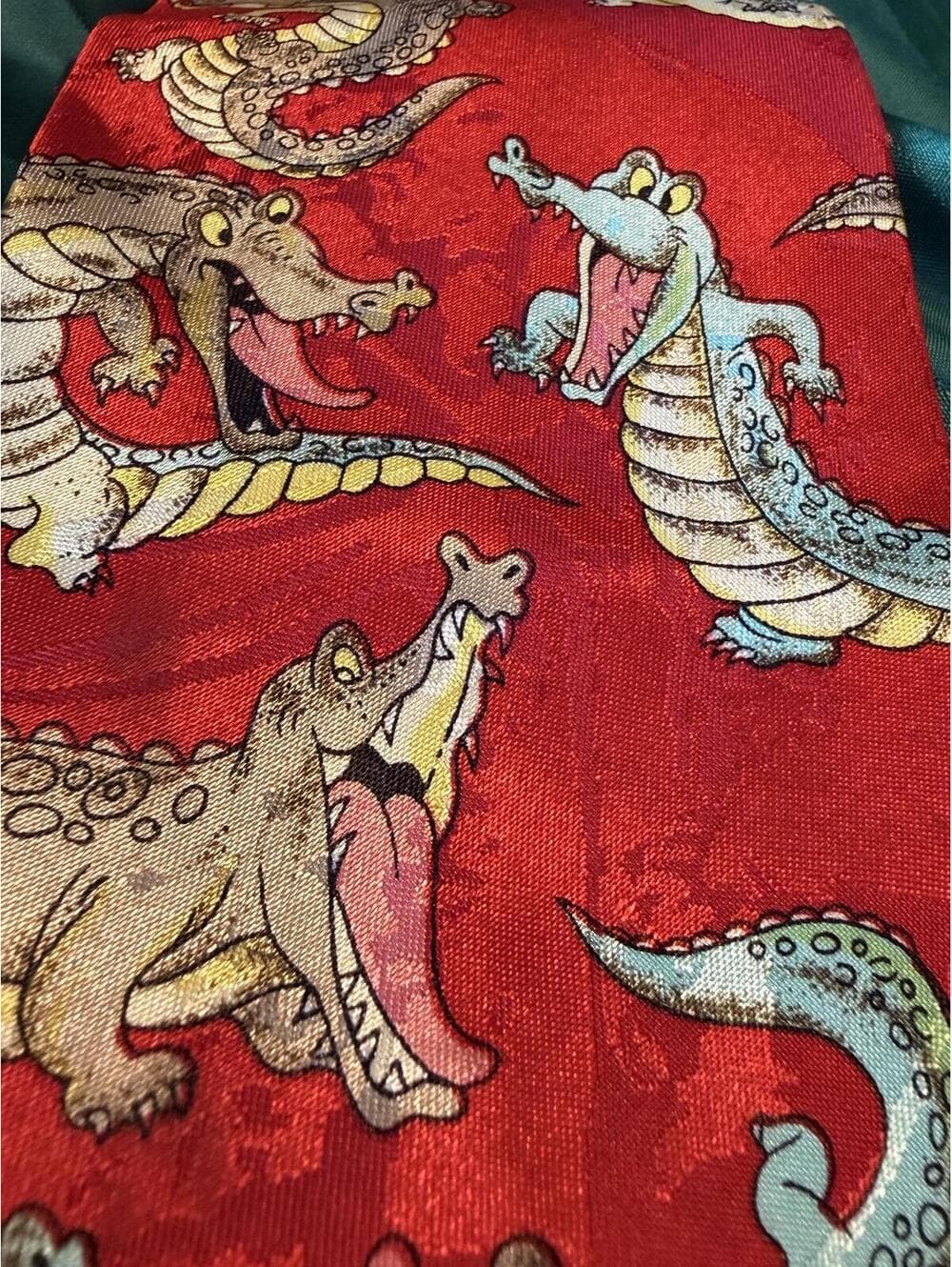The Cutest Crocodile - Red Print Silk Tie - Thumbnail 3